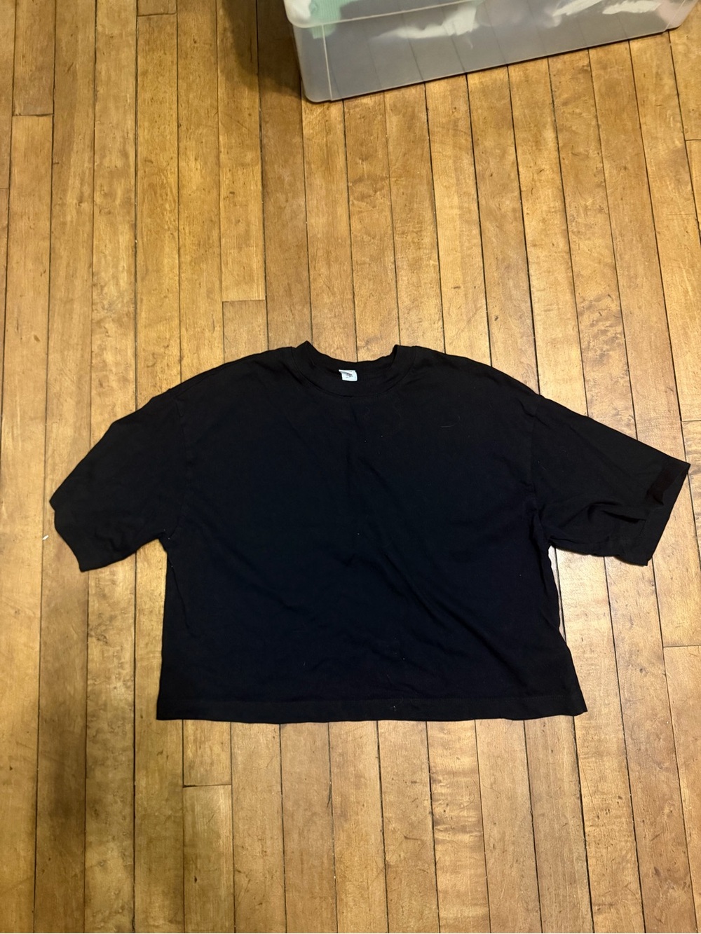cropped t-shirt